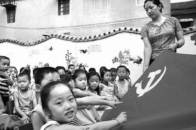 火箭后半段面临三难题:截止日需展开梭哈,替补前锋缺阵影响大